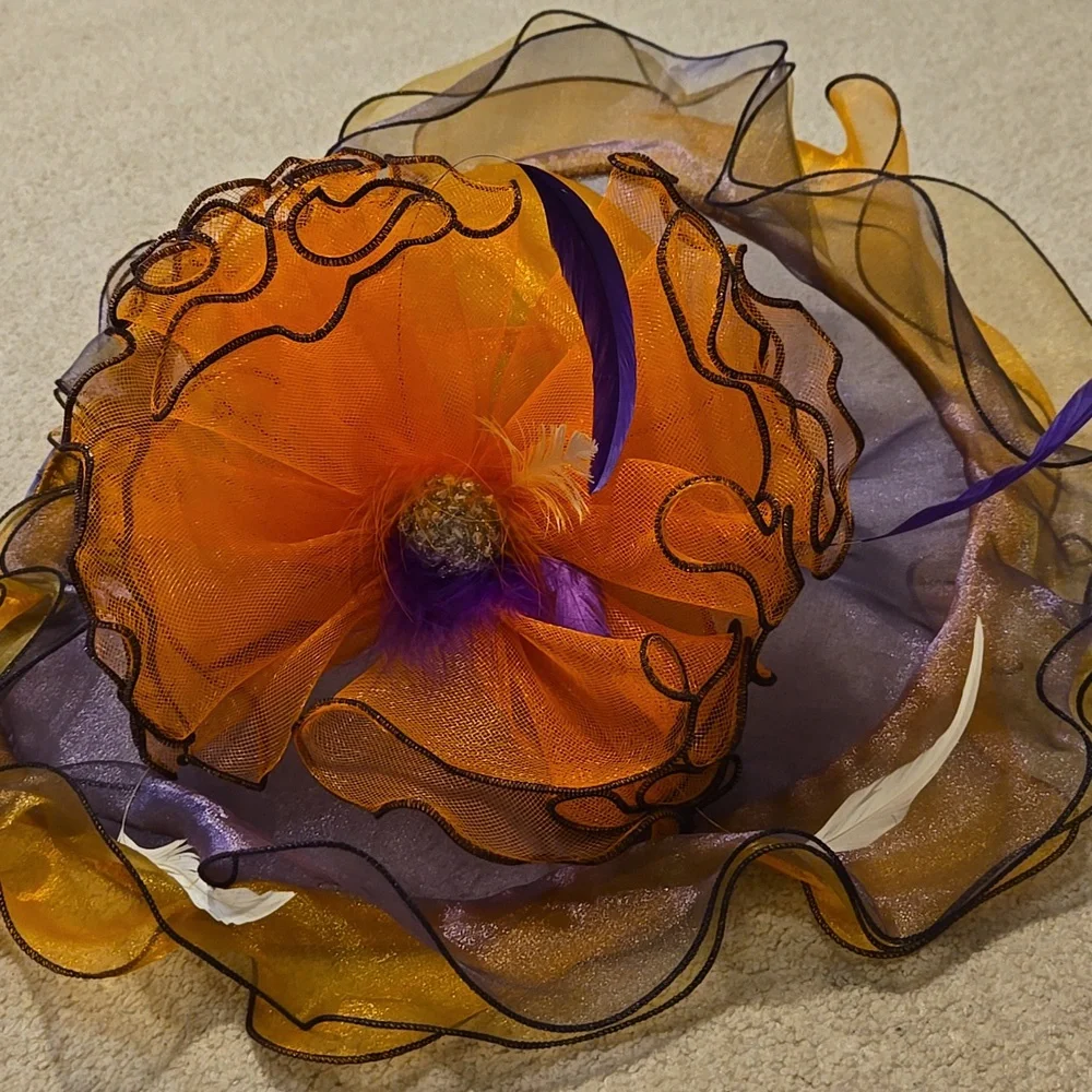 Kentucky Derby 16 Inch Womens Hat NWOT - Picture 2 of 4
